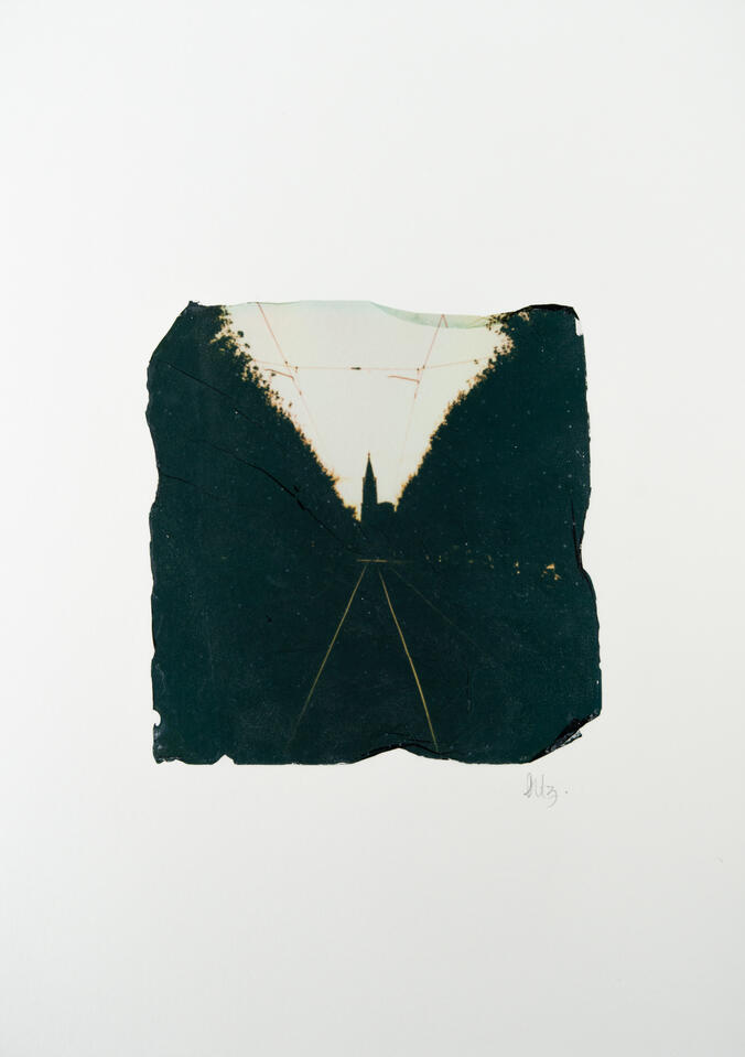 Cathédrale depuis l'Avenue de la Paix